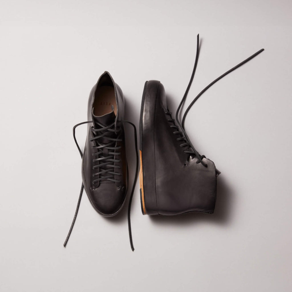 靴 FEIT Classic Oxford Hand Sewn Black Leather High Top Sneakers | FEIT